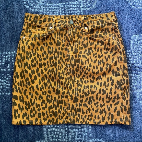🐆 H&M LEOPARD PRINT HIGH WAIST DENIM MINI SKIRT! - Picture 5 of 9